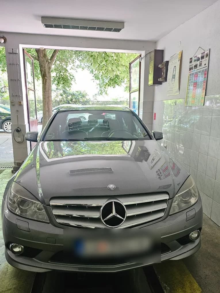 Mercedes-Benz C-Class in the AL TOM workshop