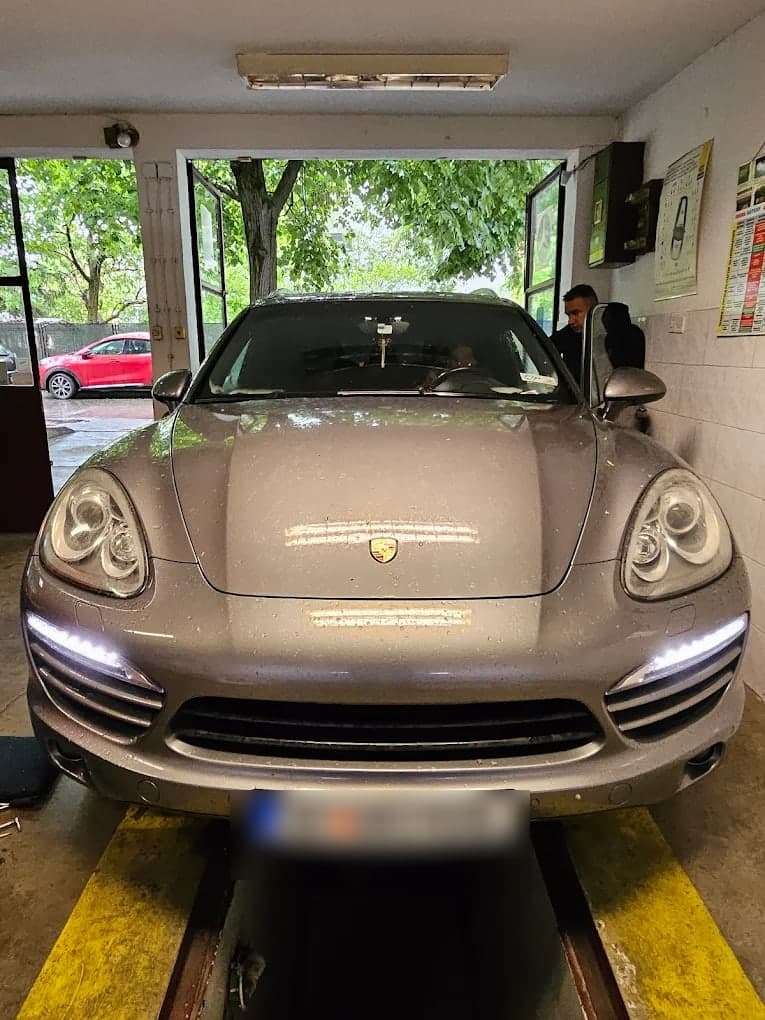 Porsche Cayenne on the diagnostic ramp